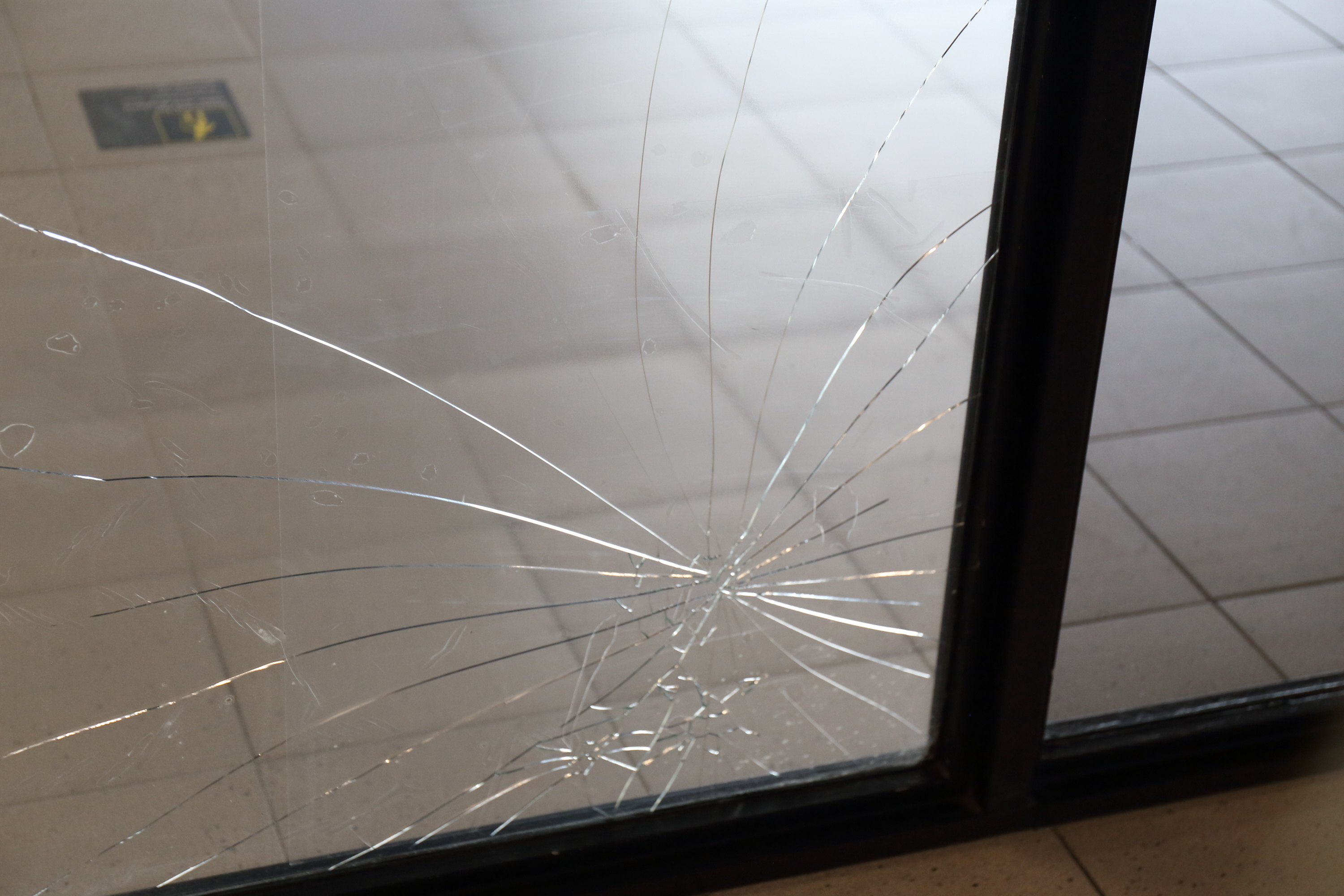 ガラス交換 刈谷市 | ガラス修理のご相談は修理の窓口刈谷市